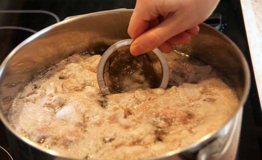 Ezt jelenti, ha a hús főzés közben habzani kezd